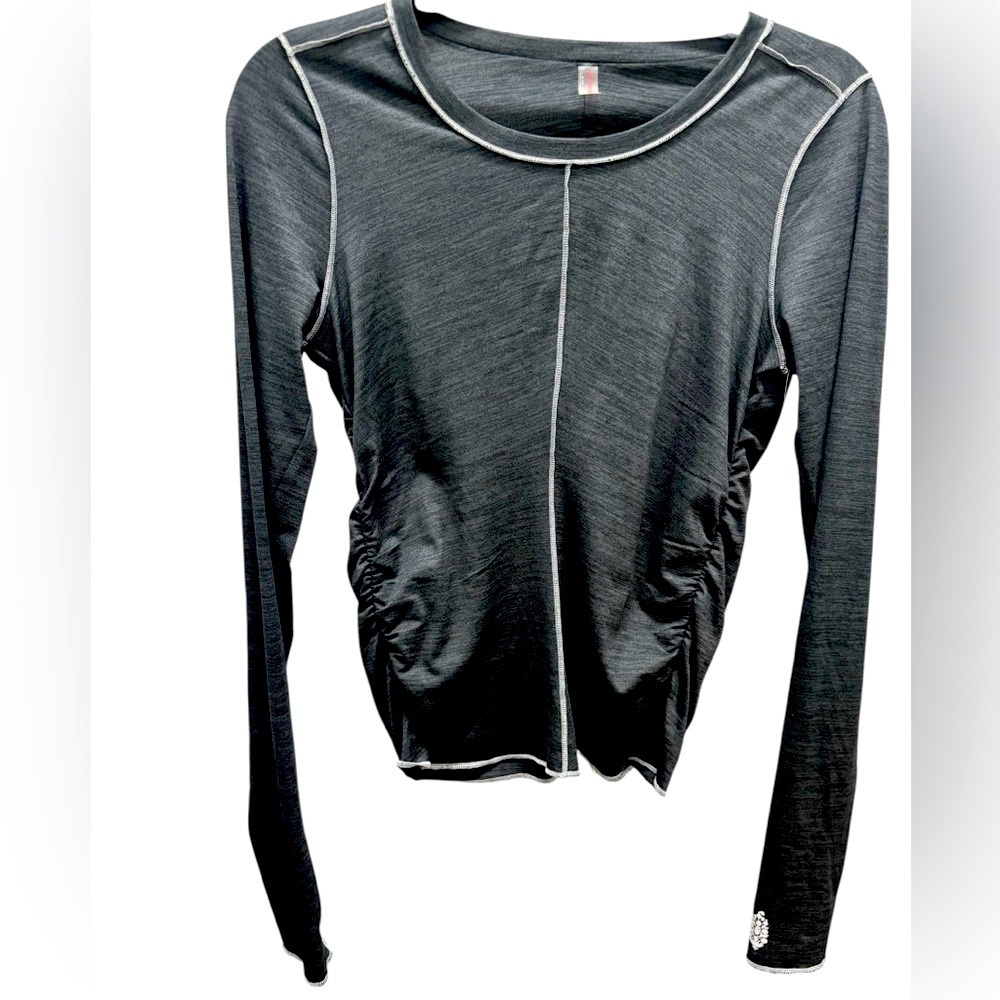 NWT Free People Movement Black Long Sleeve Ruched Seam Activewear Women’s Small - Picture 2 of 10